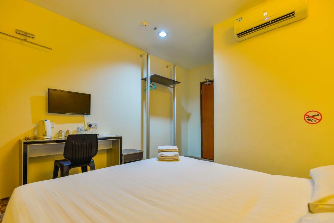 Fumah Hotel Shah Alam Exterior foto
